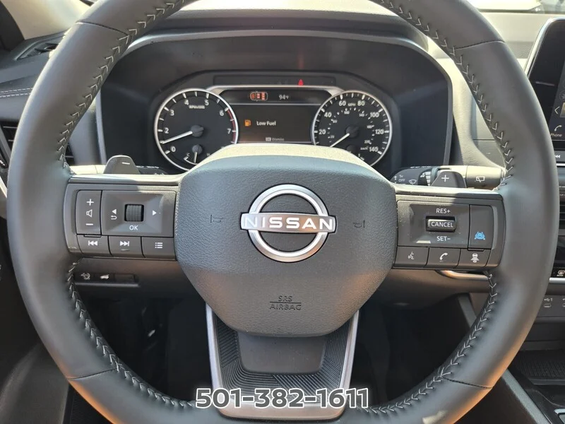 Used 2026 White Pearl NISSAN 2026.5 FWD SV image 28