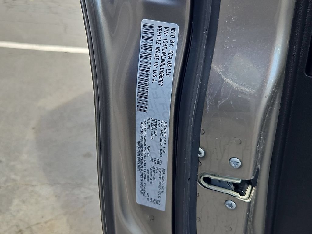 Used 2020 Light Brownstone Pearlcoat Jeep Latitude Plus image 32