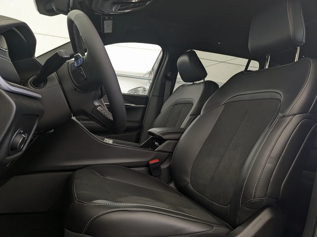 New 2026 Black Jeep Altitude - - 4x4 - 2.0L Turbo - Altitude Pkg - Power Sunroof & More! image 14