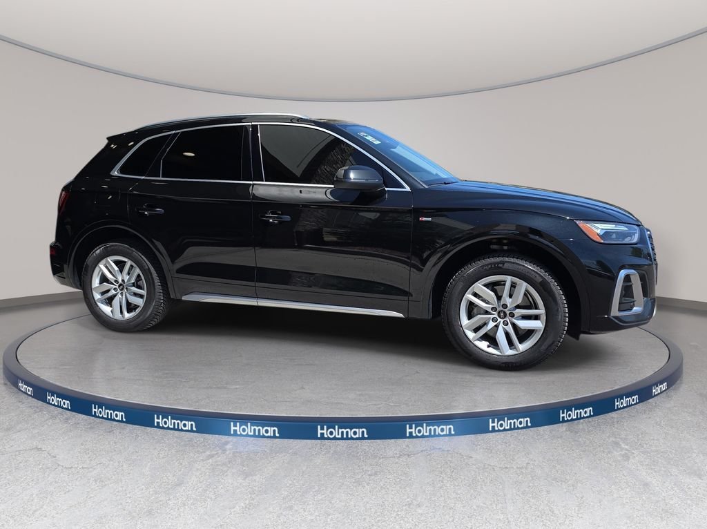 Used 2022 Black Audi 45 S line Premium image 5