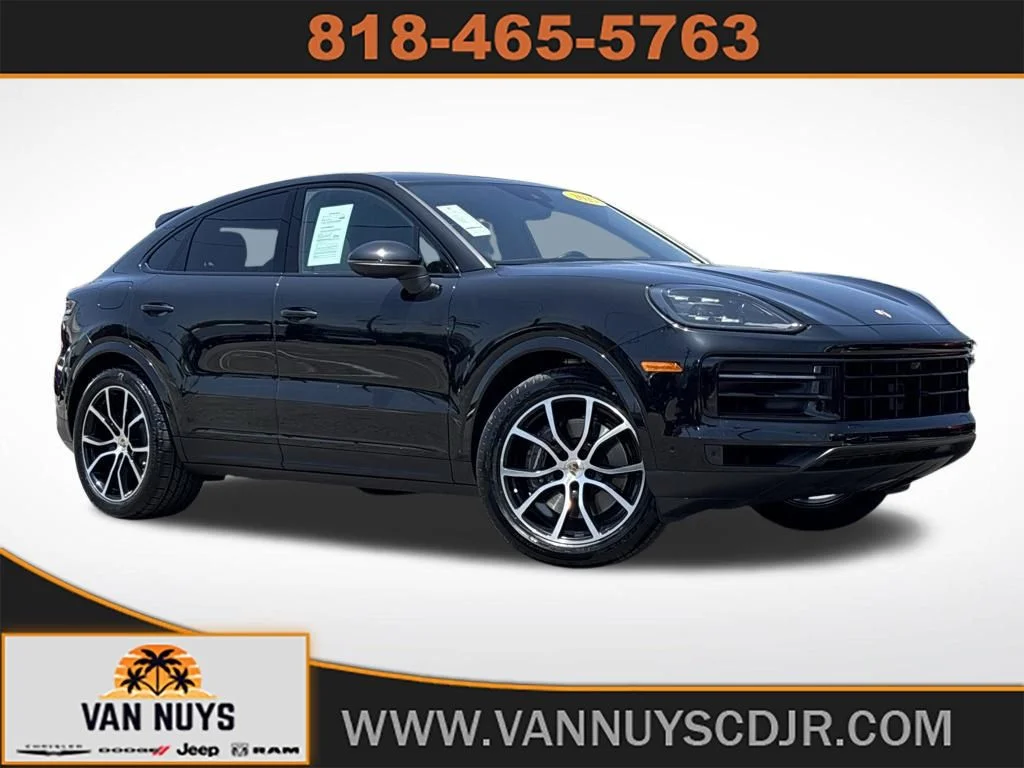 2024 Porsche Cayenne -'s photo