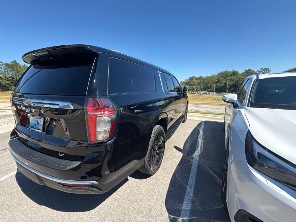 Used 2022 Black Chevrolet LT image 3