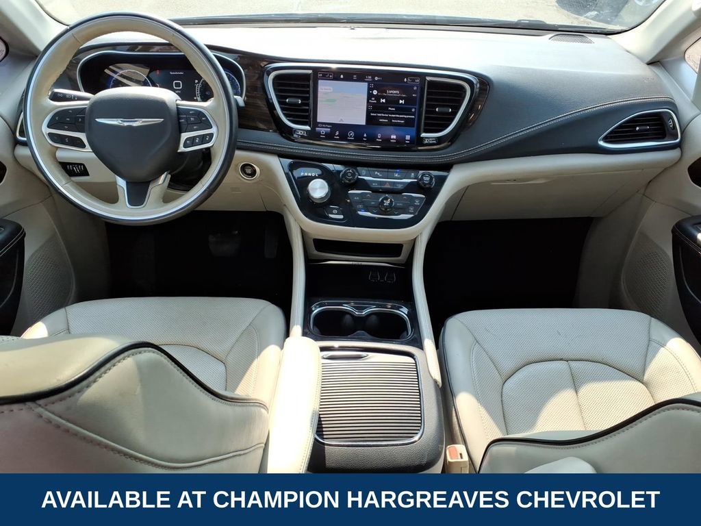 Used 2021 White Chrysler Limited AWD image 17