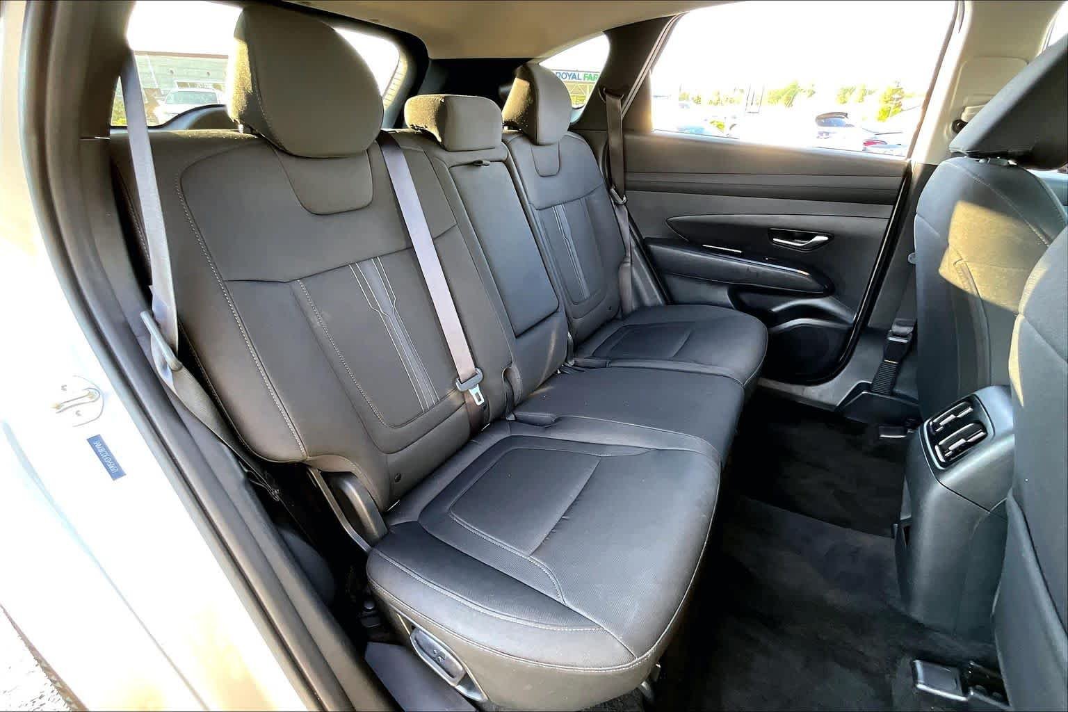 Used 2025 Shimmering Silver Hyundai SEL image 21