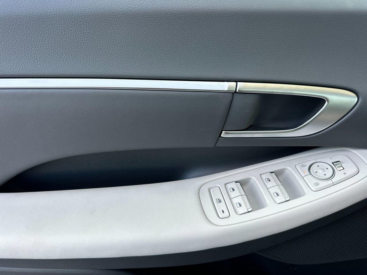 New 2026 Gray Hyundai Blue image 10