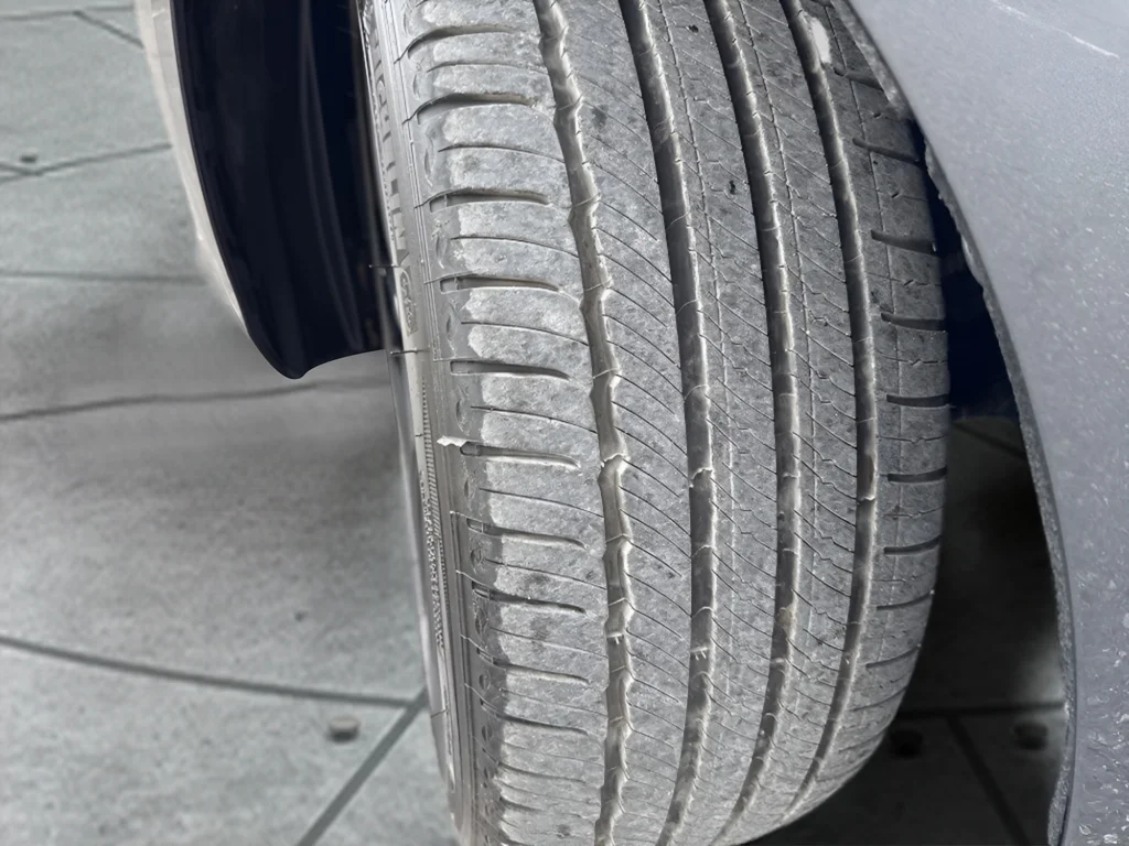 Used 2024 Gray Lexus 300h F SPORT Handling image 34