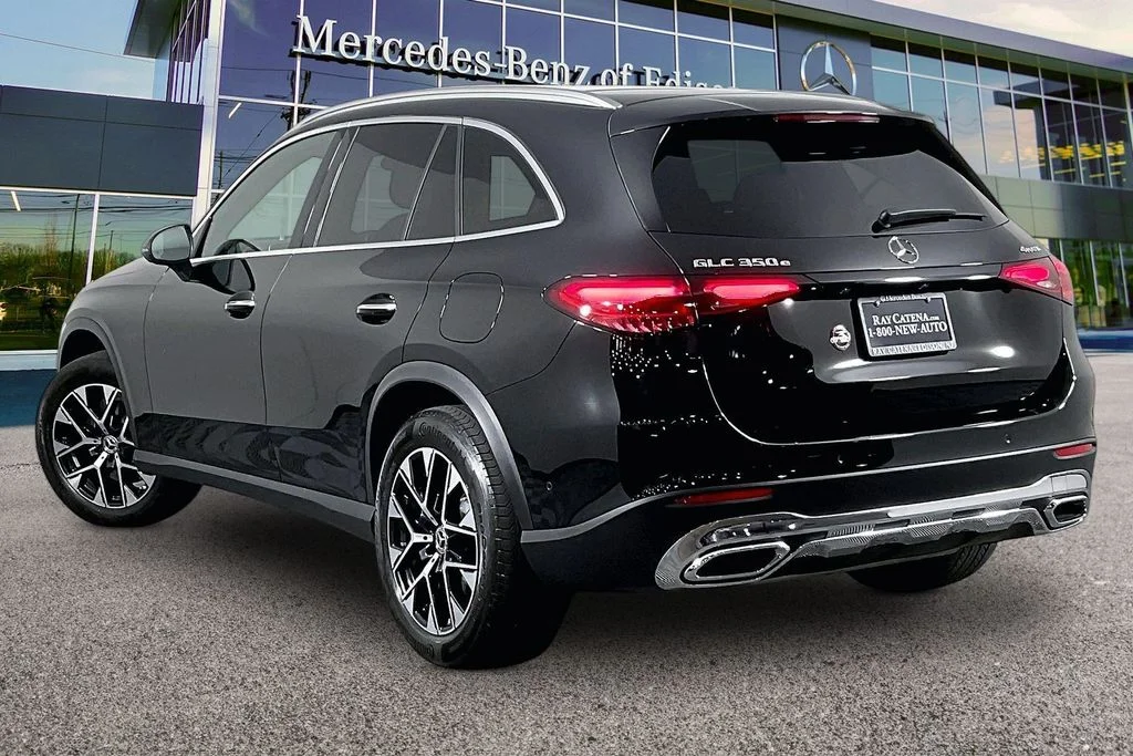 Certified Used 2025 Black Mercedes-Benz GLC 350e image 2