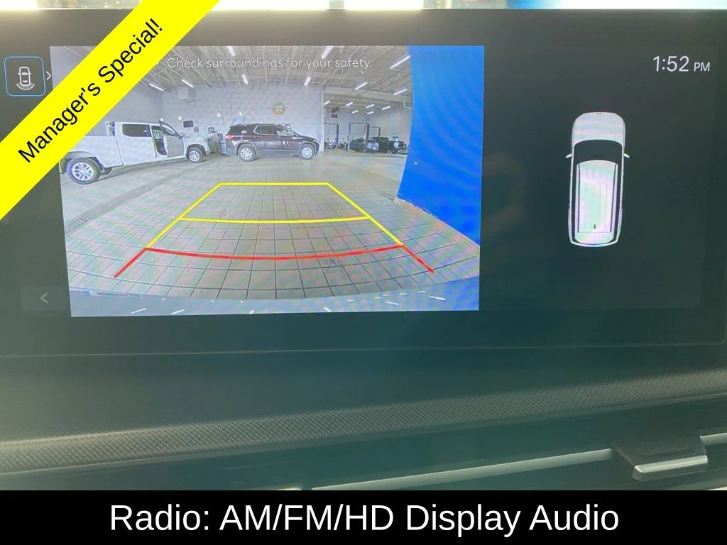 Used 2025 Silver Hyundai SEL image 3