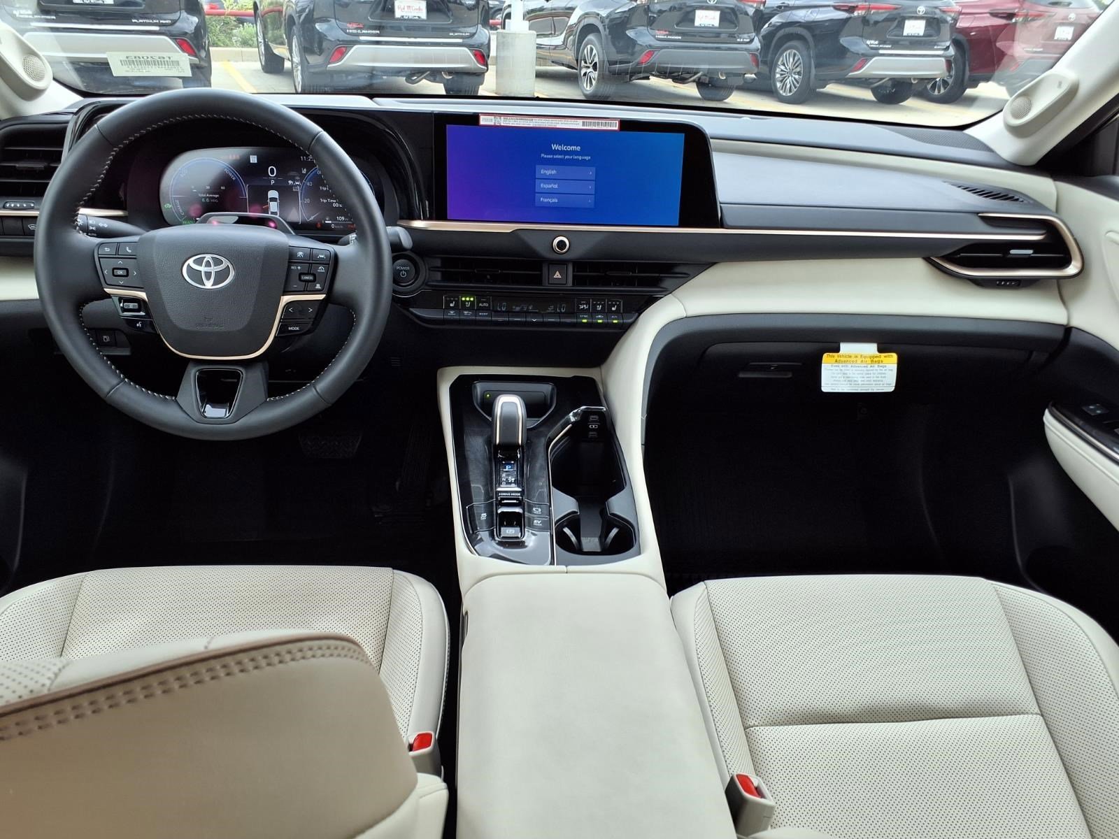New 2026 Oxygen White <sup>1</sup> Toyota  Limited image 11