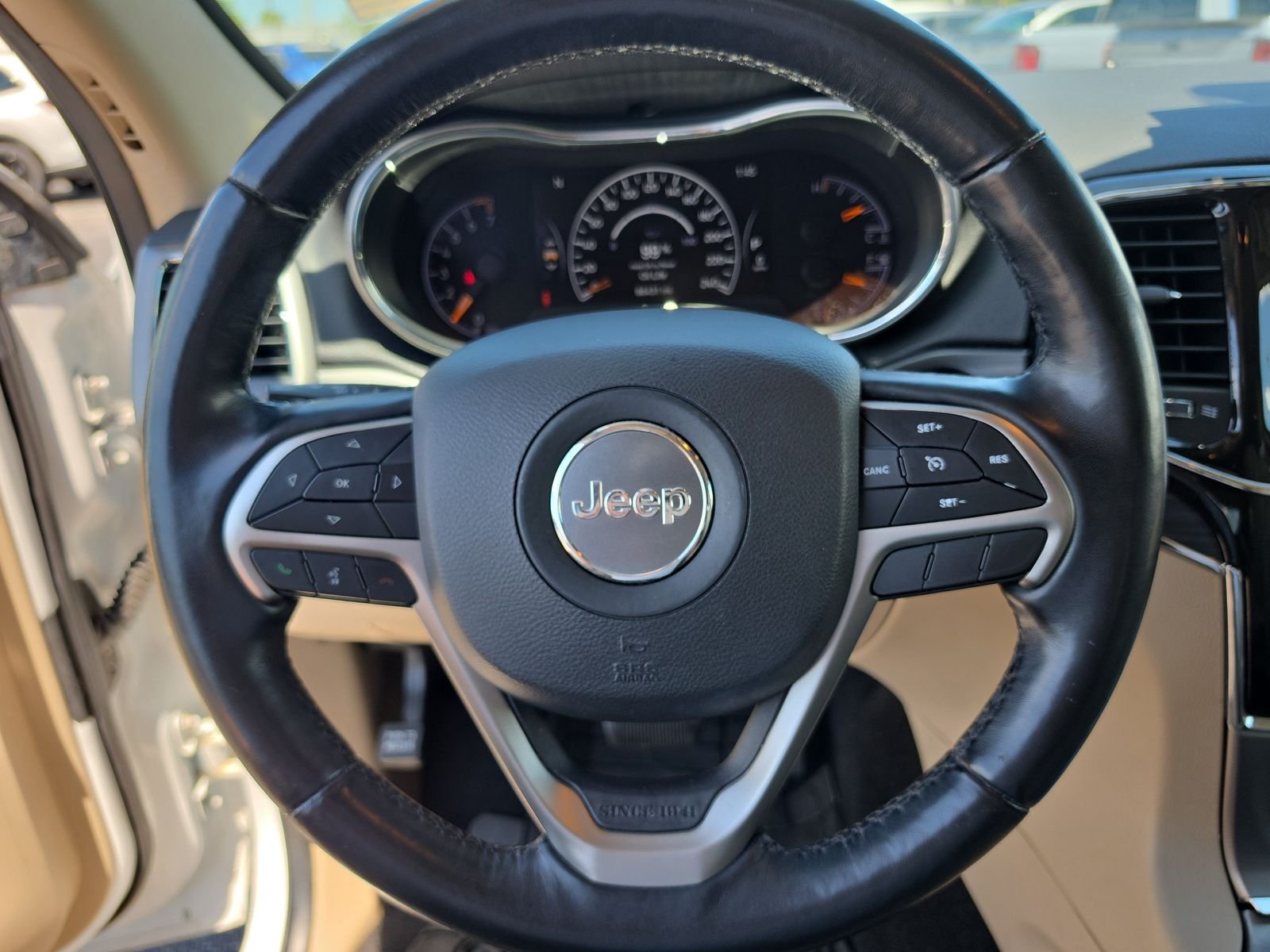 Used 2022 White Jeep Limited image 23