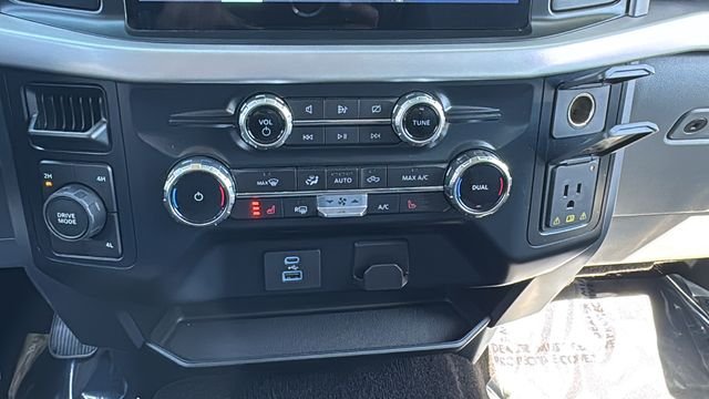 Used 2023 Blue Ford XLT image 27