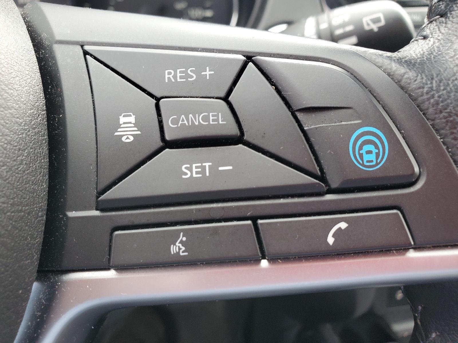 Used 2020 Magnetic Black Pearl Nissan SL image 12