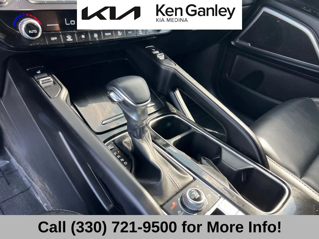 Used 2024 Red Kia S image 35