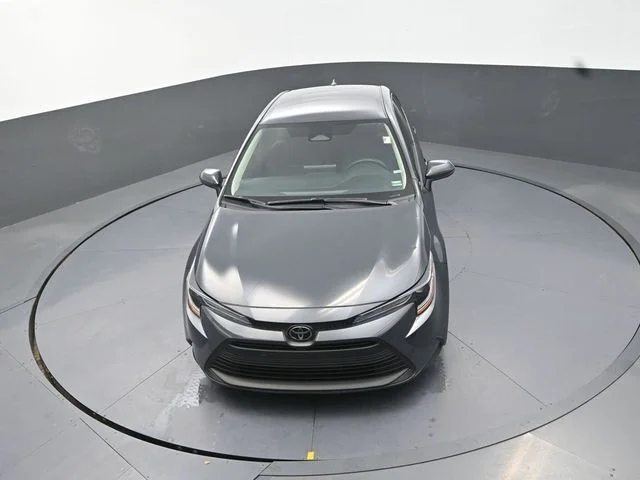 Used 2024  Toyota LE image 23