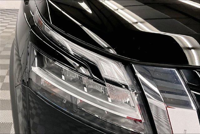 Used 2023 Super Black Nissan Platinum image 36