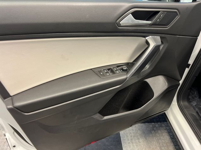 Certified Used 2021 White Volkswagen 2.0T SE image 7