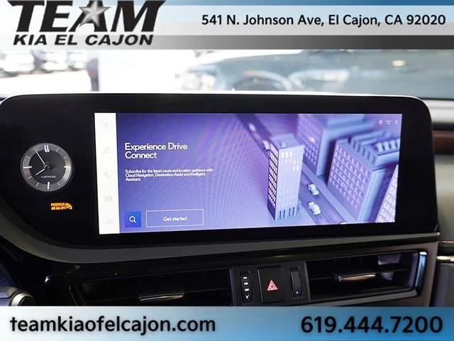 Used 2024 White Lexus 300h Ultra Luxury image 30