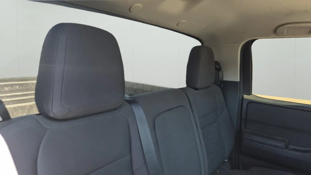 Used 2022 Gray Nissan S image 9