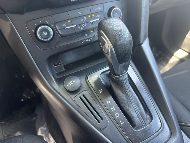 Used 2018 White Ford S image 23