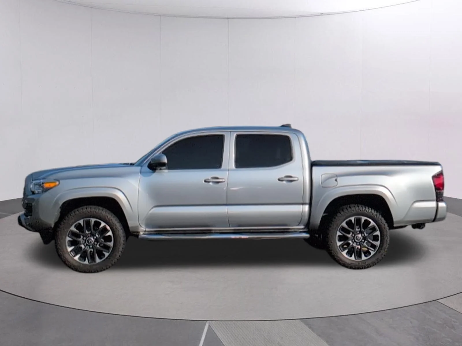Used 2022 Celestial Silver Metallic Toyota SR image 2