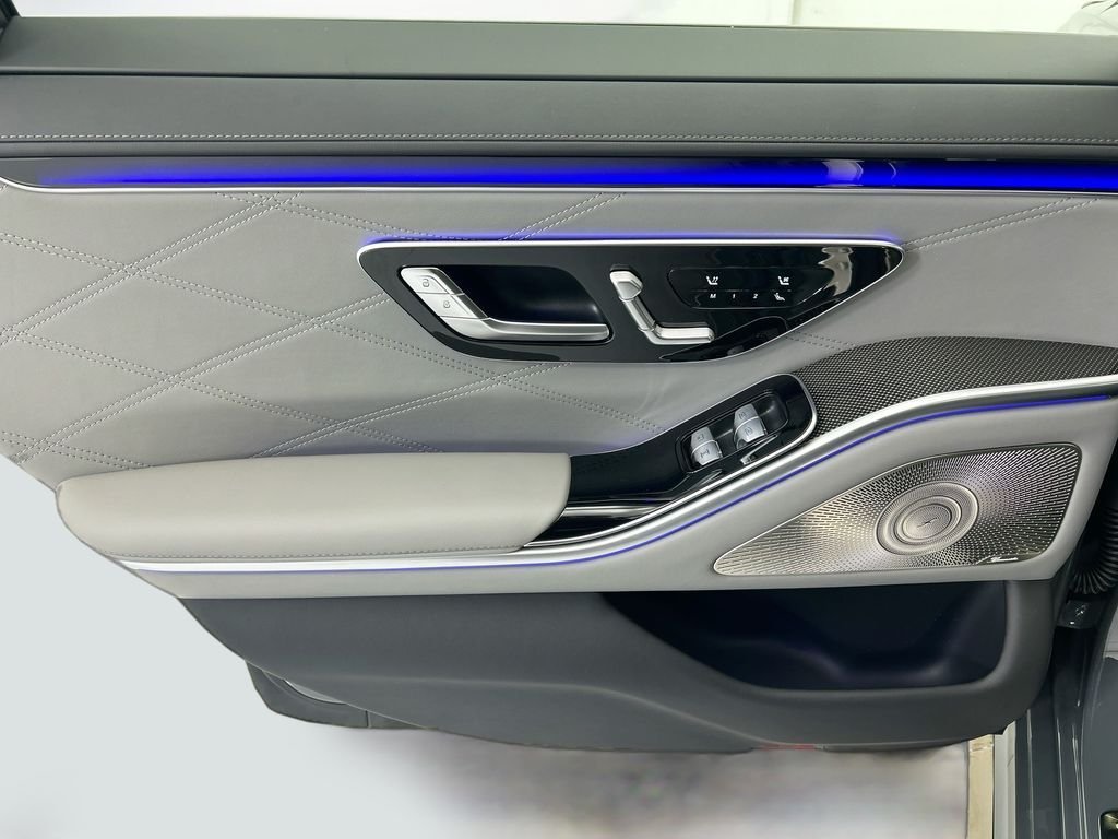 New 2026 MANUFAKTUR Silicon Grey Mercedes-Benz S 63 E AMG® image 25