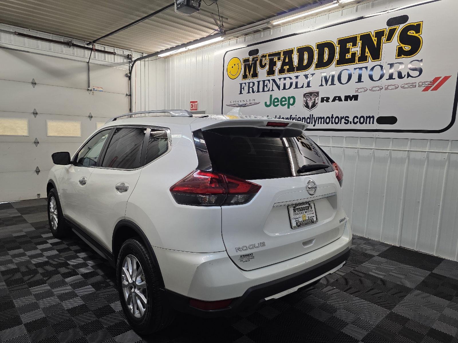 Used 2020 Pearl White Tricoat Nissan SV image 5
