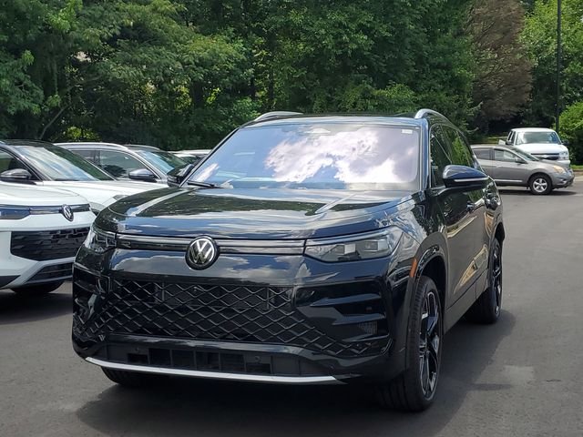 New 2026 Black Volkswagen 2.0T SEL R-Line Turbo image 31
