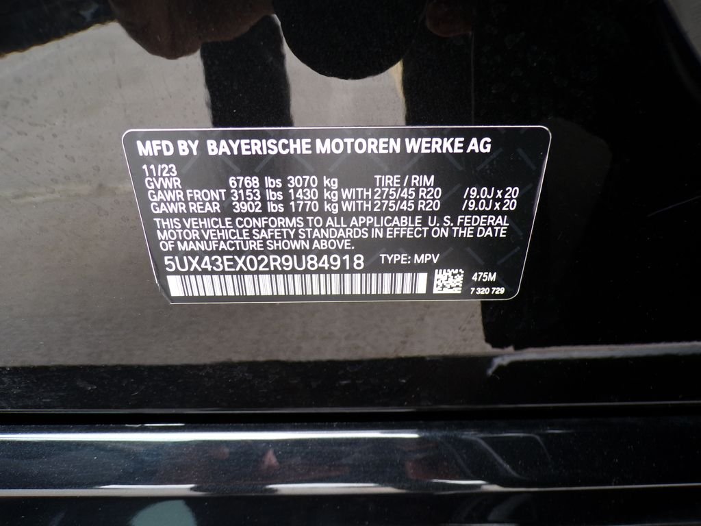 Certified Used 2024 Black Sapphire Metallic BMW M60i image 24