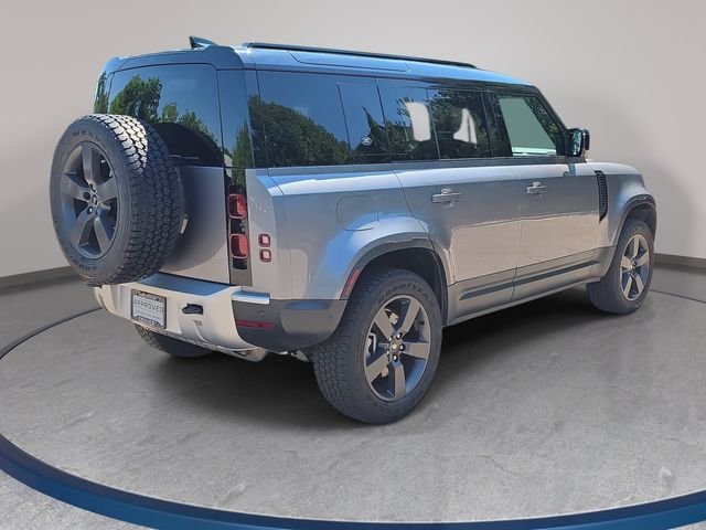 Certified Used 2024 Gray Land Rover S image 6