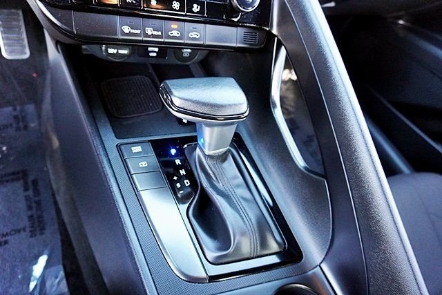 Used 2025 Gray Hyundai SEL Sport image 28