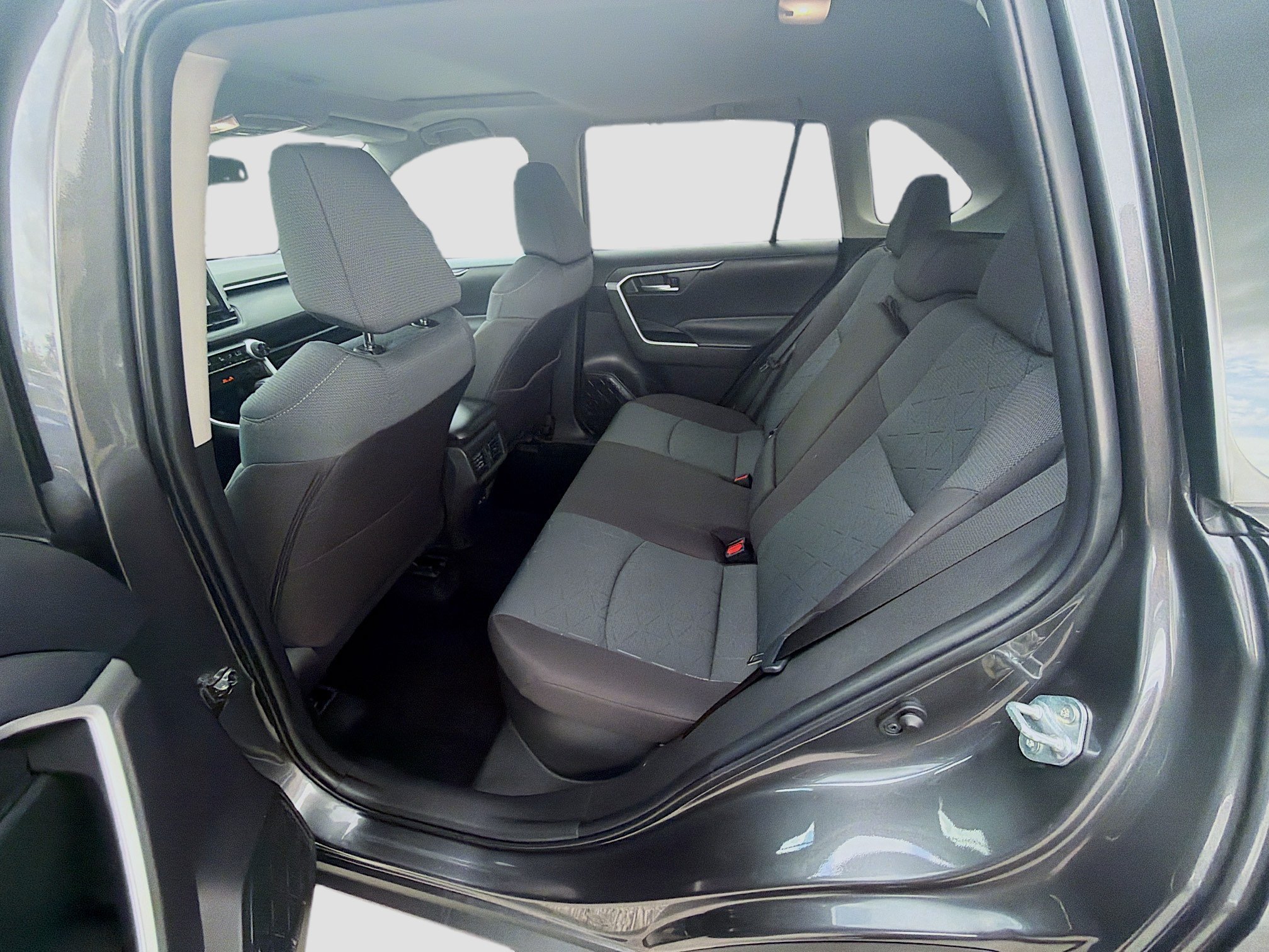 Used 2025 Magnetic Gray Metallic Toyota Hybrid XLE image 23