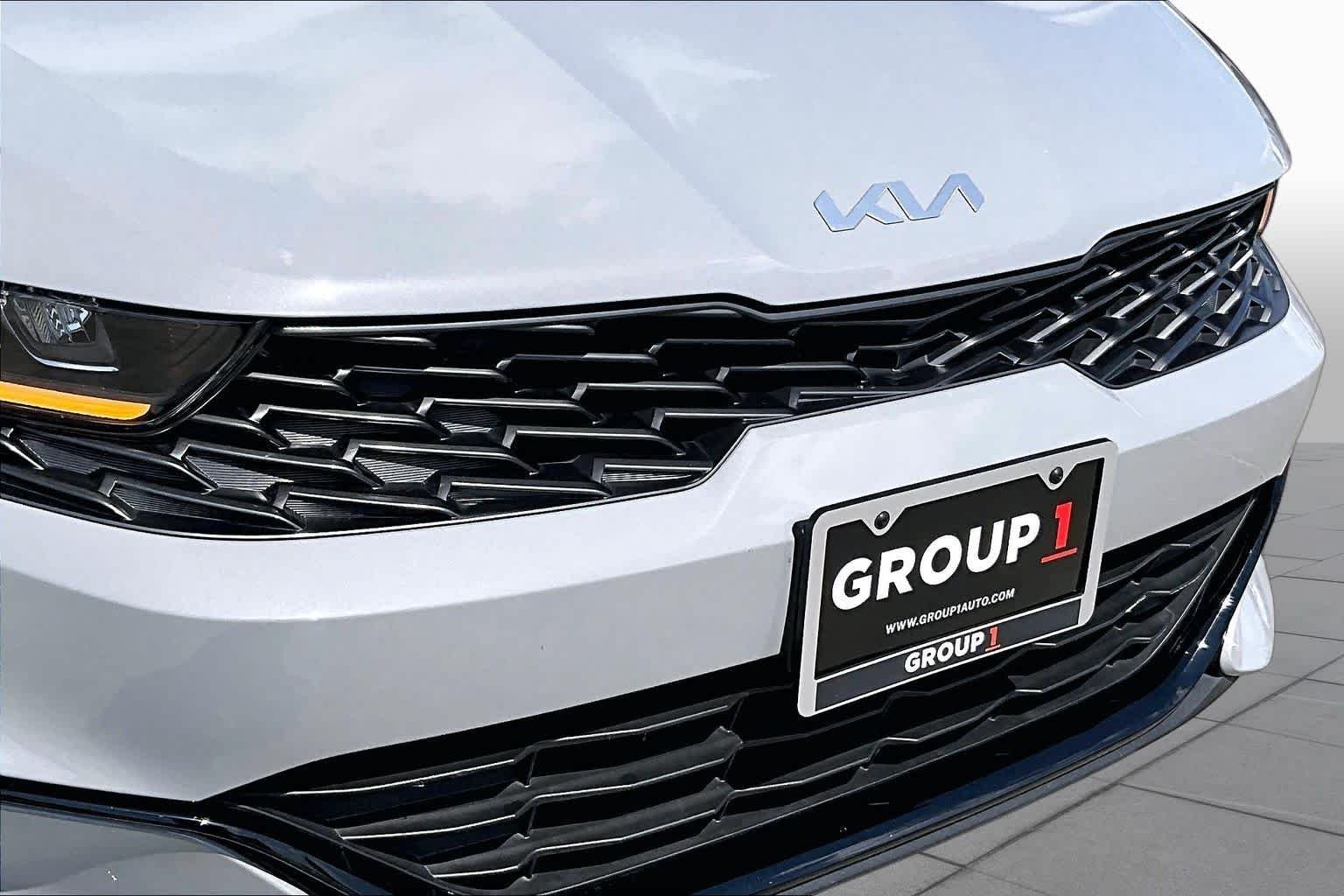 Used 2022 Wolf Gray Kia GT-Line image 28