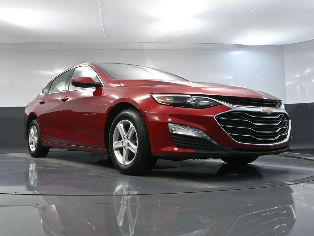 Used 2024 Red Chevrolet LT image 49