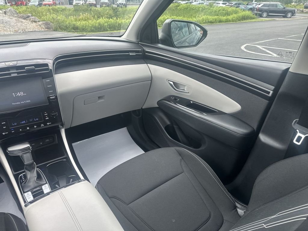 Used 2022 Gray Hyundai SEL image 11