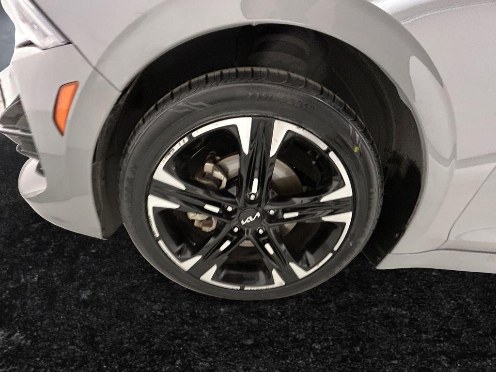 Used 2024 Gray Kia GT-Line image 27