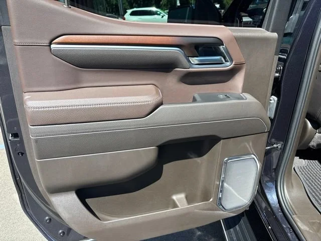 Used 2025 Titanium Rush Metallic GMC Denali image 18