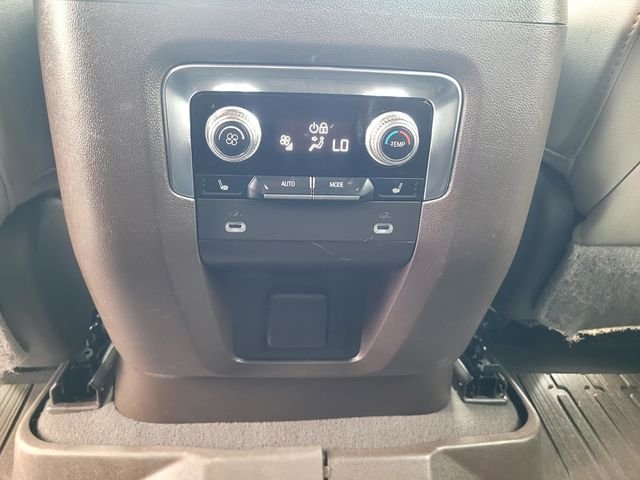 Used 2022 White GMC SLT image 13