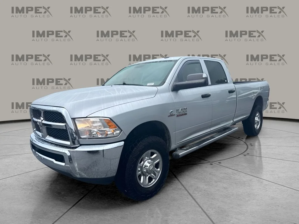 Used 2018 Silver Ram Tradesman image 1