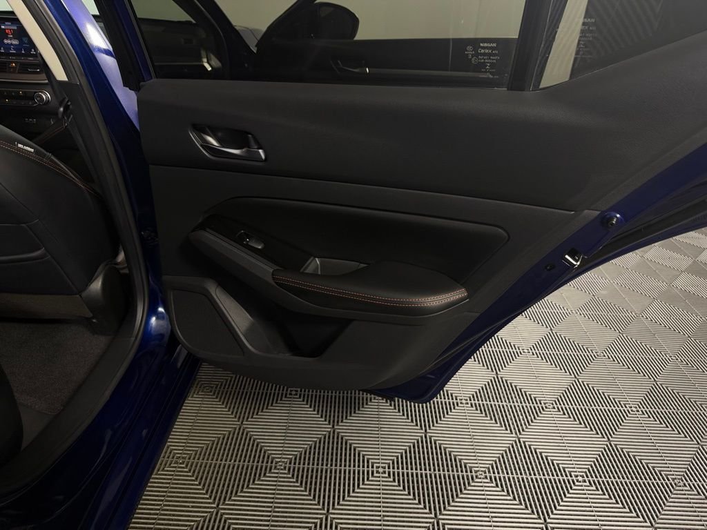 Used 2023 Blue Nissan 2.5 SR image 30