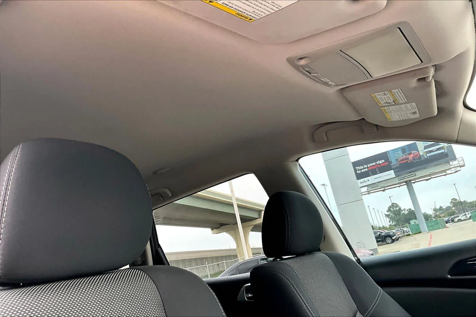Used 2020 Magnetic Black Pearl Nissan S image 13