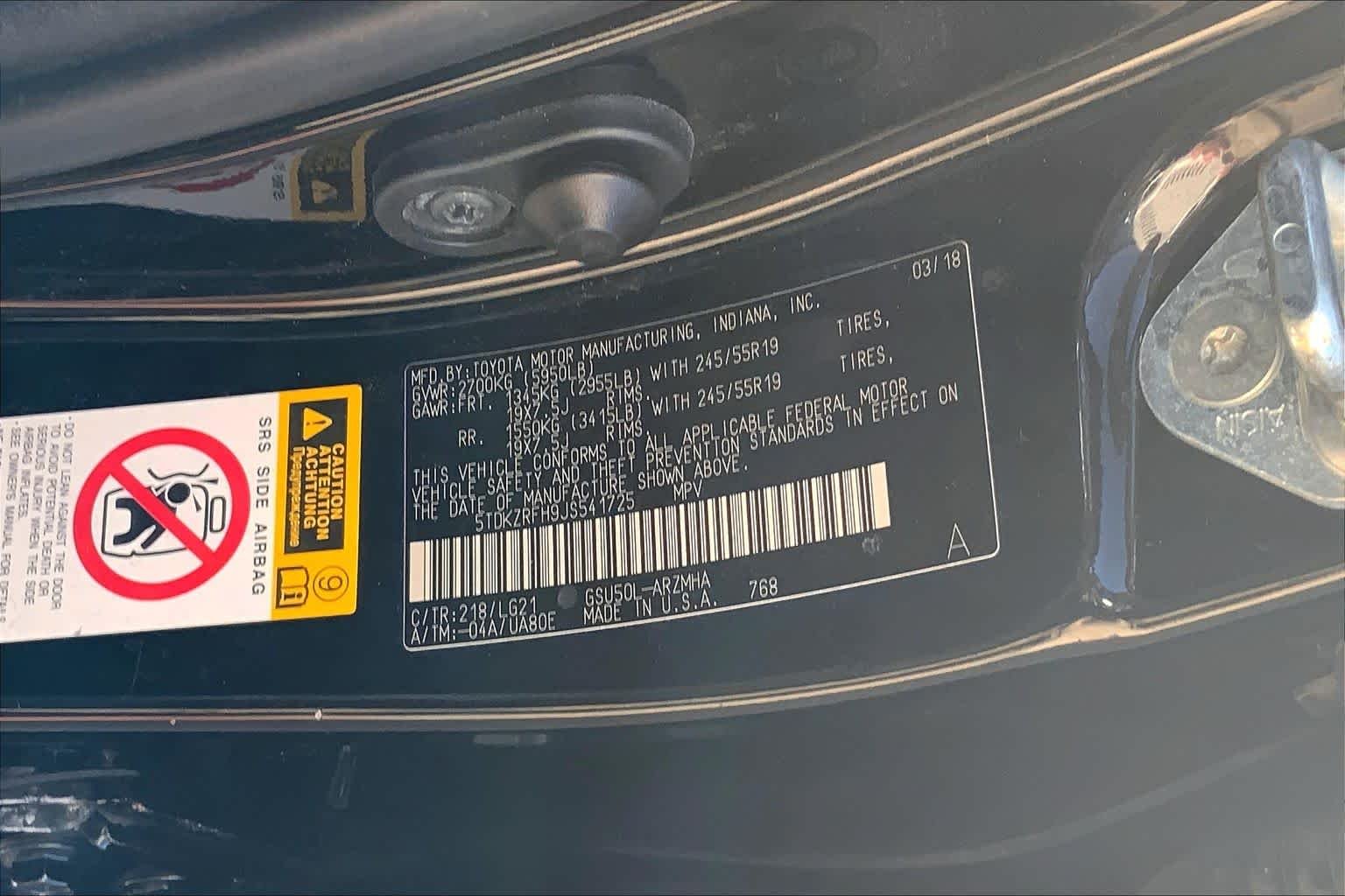 Used 2018 Midnight Black Metallic Toyota XLE image 37
