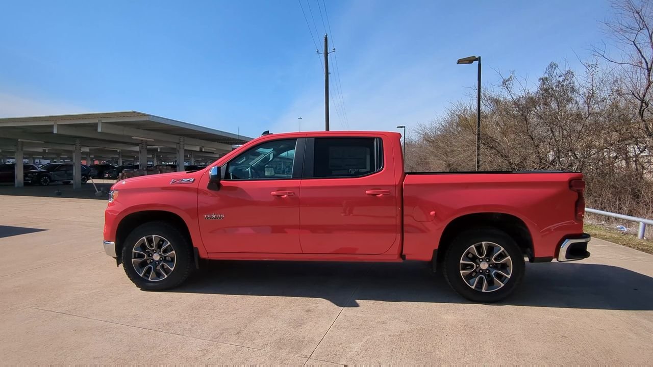 2025 Chevrolet Silverado 1500 LT - Photo 38