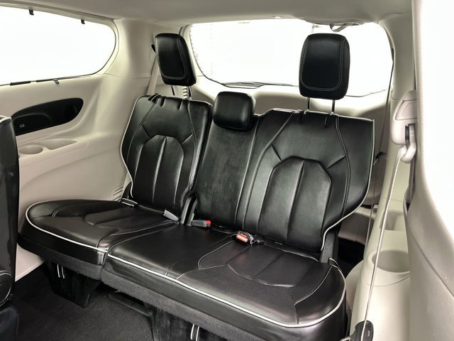 2024 Chrysler Pacifica Limited - Photo 15