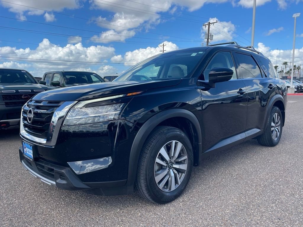 Used 2023 Black Nissan SL image 3