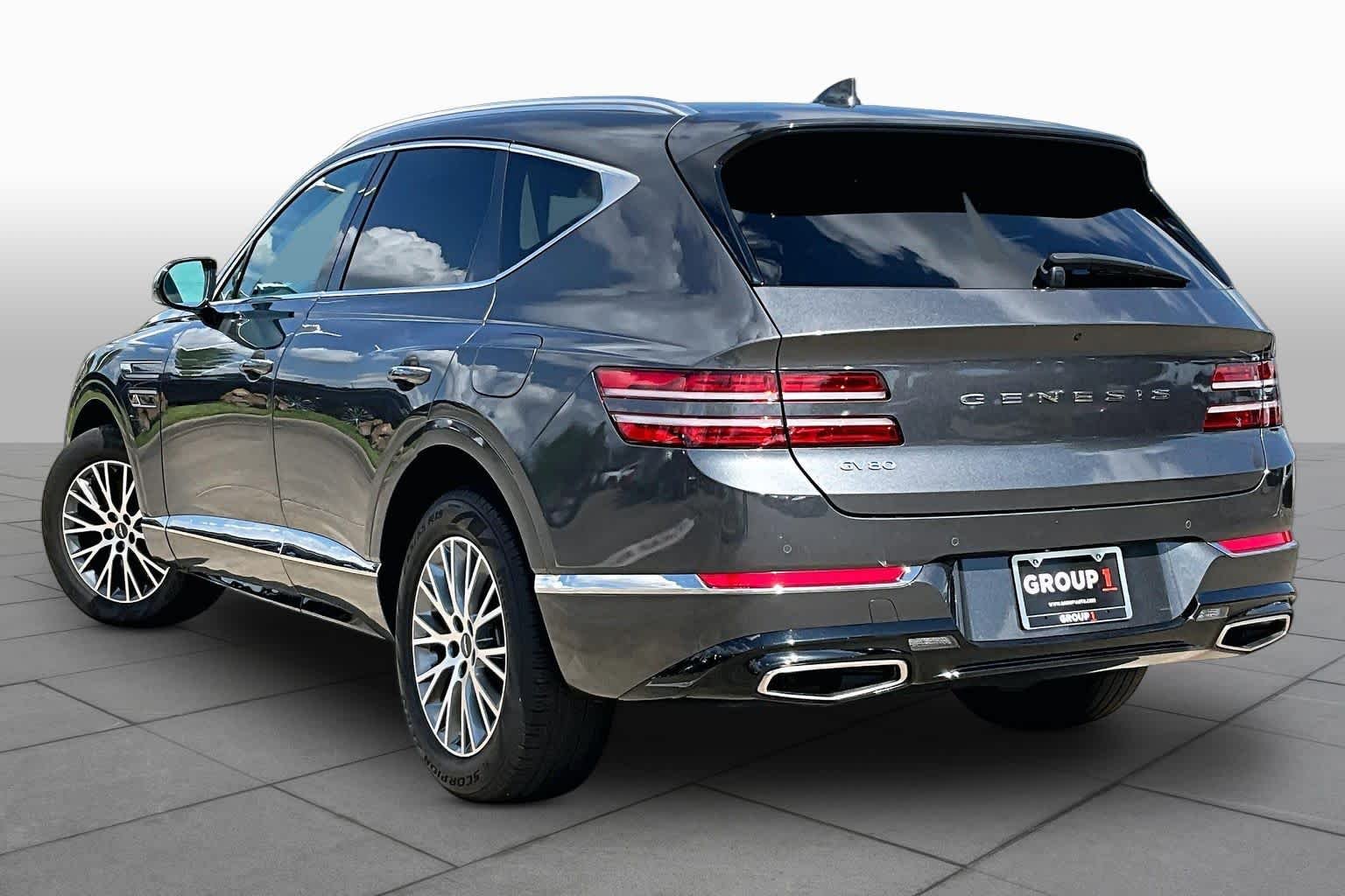 Used 2022 Himalayan Gray Genesis  image 11
