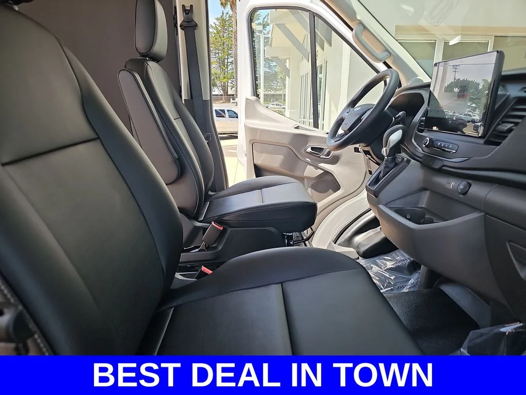 New 2026 Oxford White Ford Cargo Van image 10