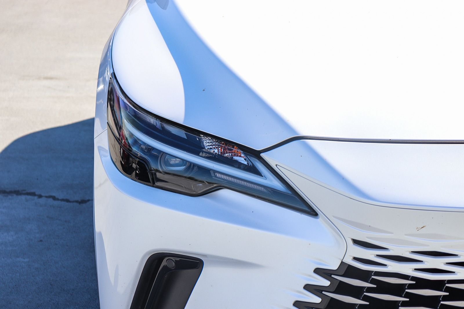 Used 2023 White Lexus 350 Premium Plus image 11