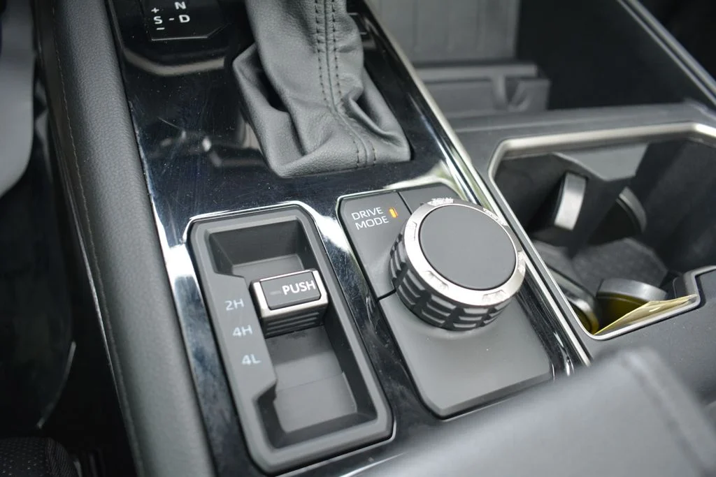 2024 Toyota Tundra Limited - Photo 18