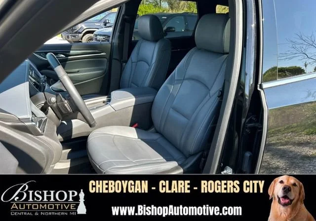 Pre-Owned 2024 Buick Enclave Essence image 3