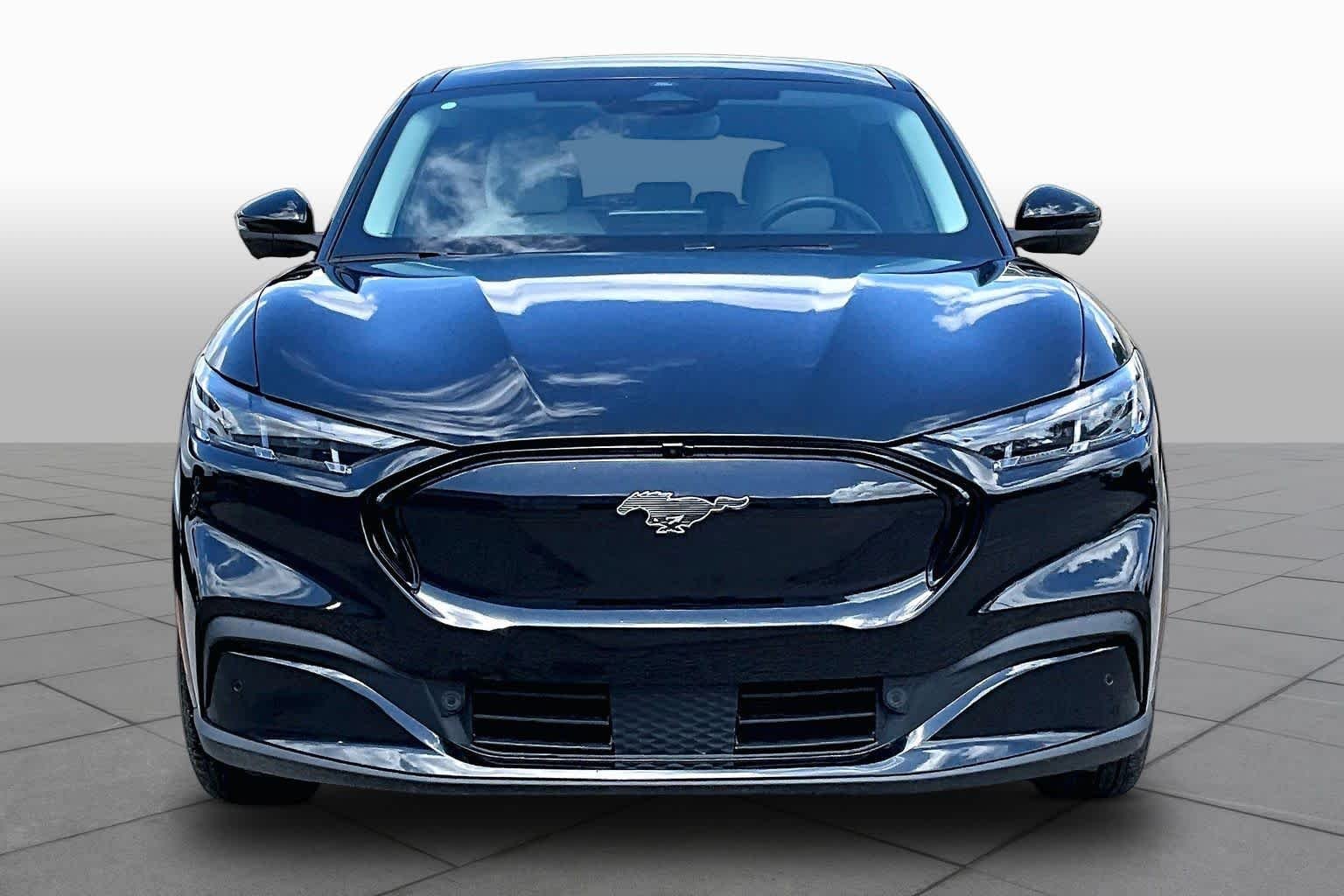 Certified Used 2025 Shadow Black Ford Premium image 3